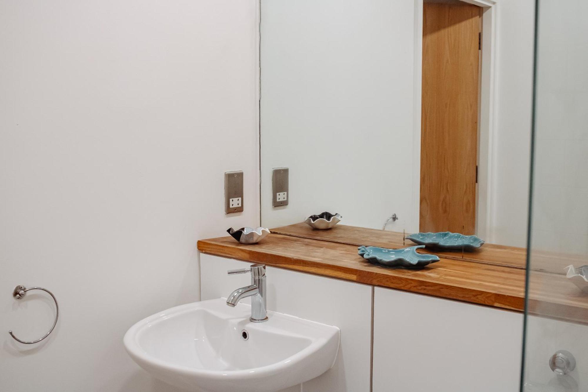 Central & Spacious, Sleeps 8, Perfect For Groups Leeds  Eksteriør bilde
