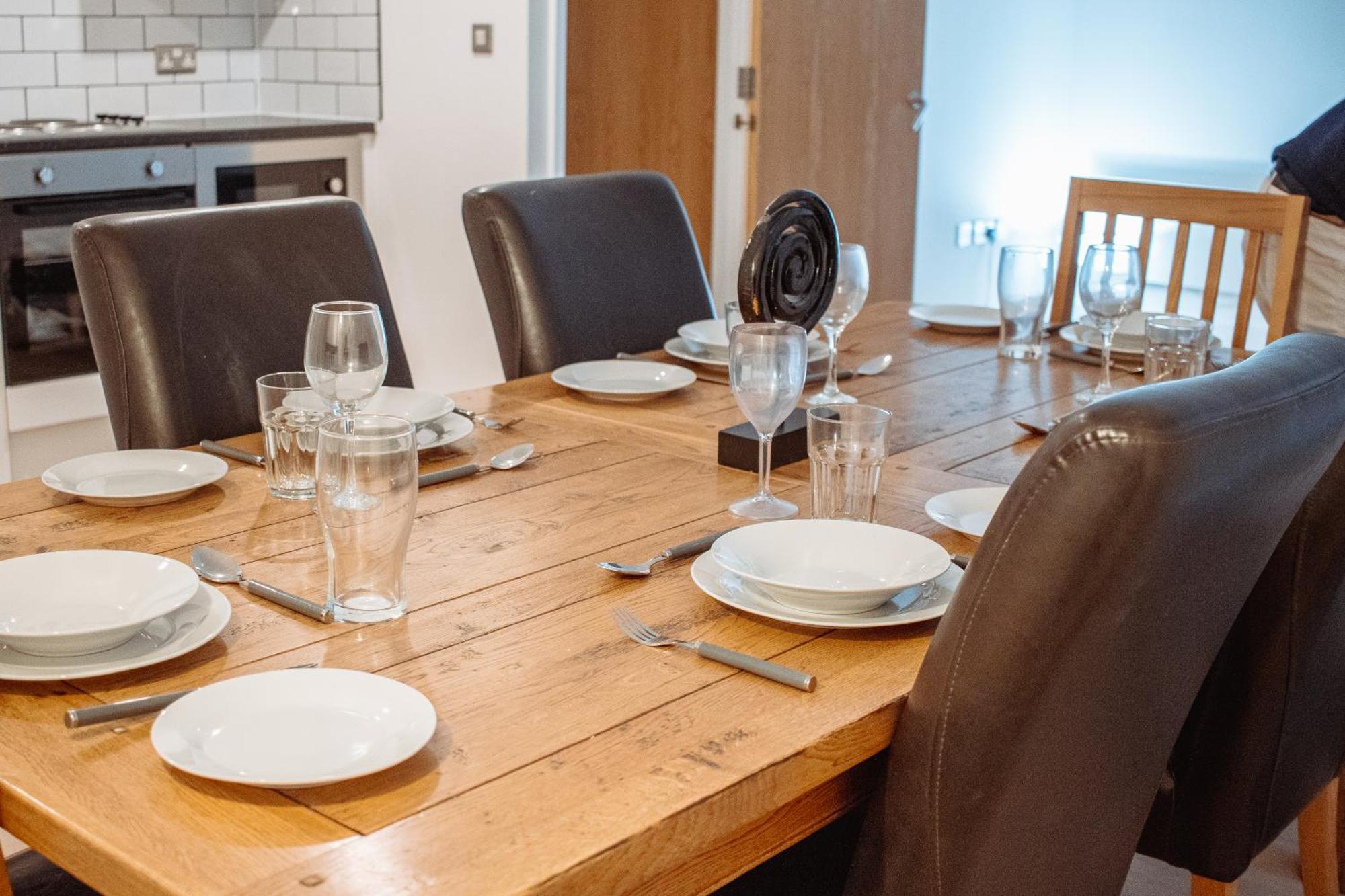 Central & Spacious, Sleeps 8, Perfect For Groups Leeds  Eksteriør bilde