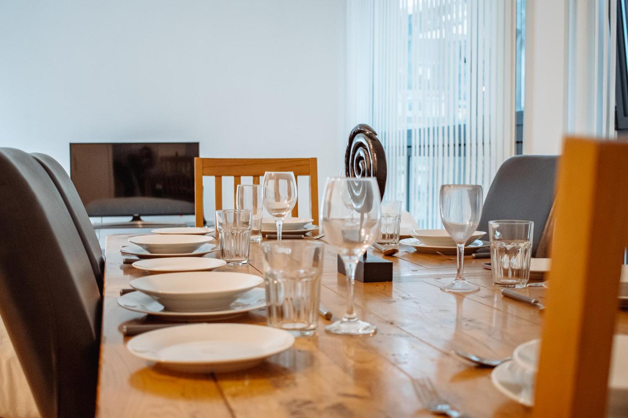 Central & Spacious, Sleeps 8, Perfect For Groups Leeds  Eksteriør bilde