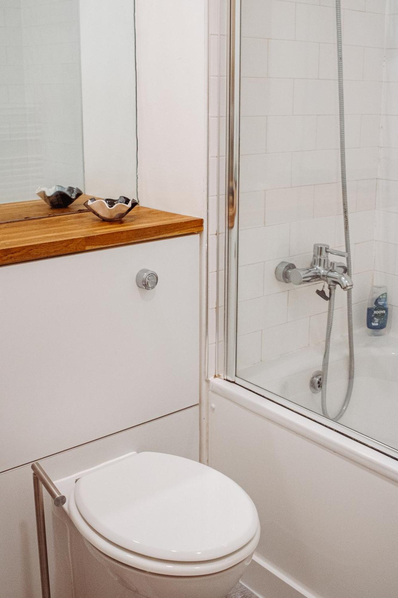 Central & Spacious, Sleeps 8, Perfect For Groups Leeds  Eksteriør bilde